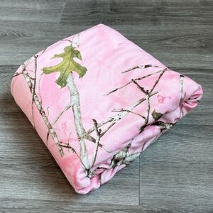 Bass Pro Shops pink camo baby blanket